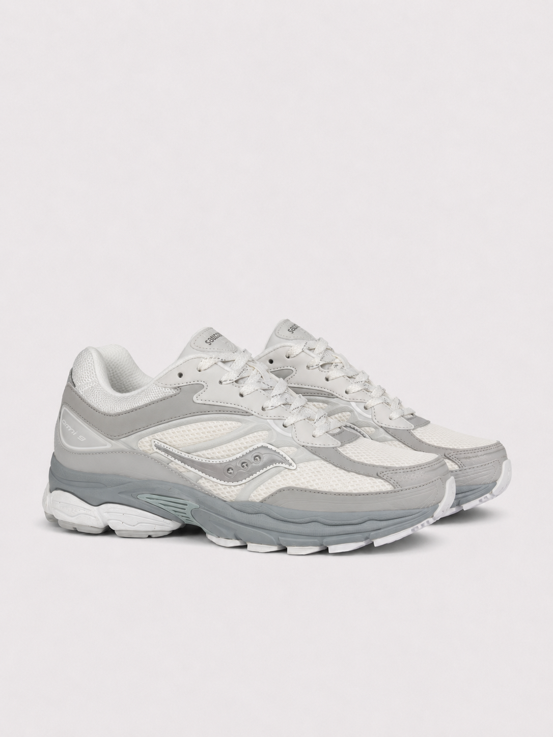 SAUCONY 🤍🩶