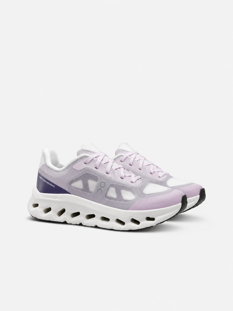 ON 💜🤍
